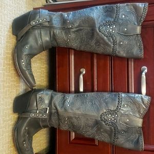 Corral cowgirl boots 8.5